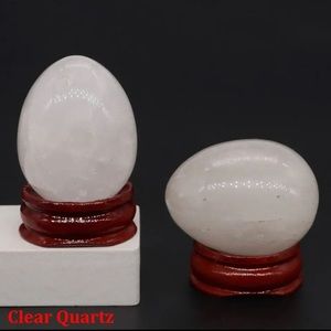 Natural White Quartz Stone 30x40mm Egg Shape Crystal with Stand